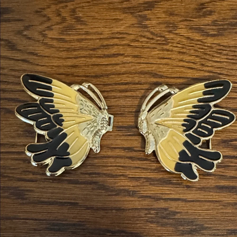 N/A elegant butterfly